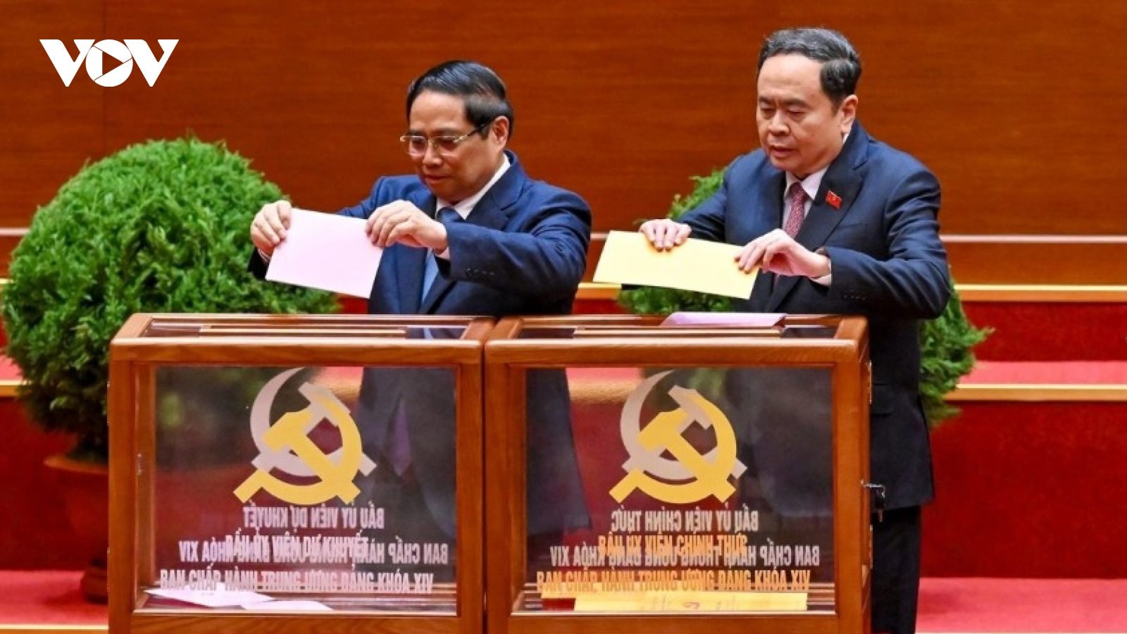 List of 18 members of 14th Party Central Committee from NA Party Organization